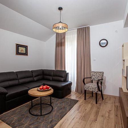 Rest Apartments Nikšić Bagian luar foto