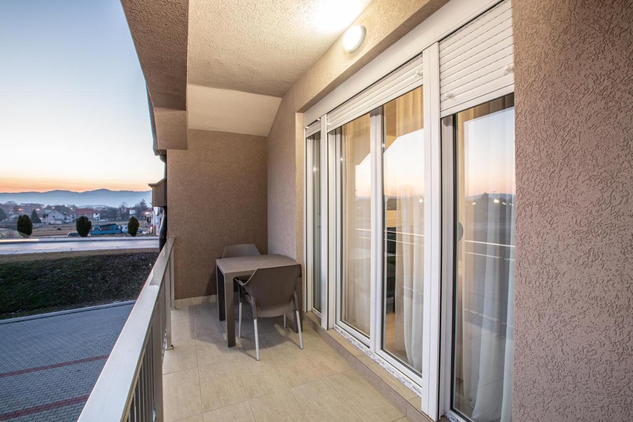 Rest Apartments Nikšić Bagian luar foto